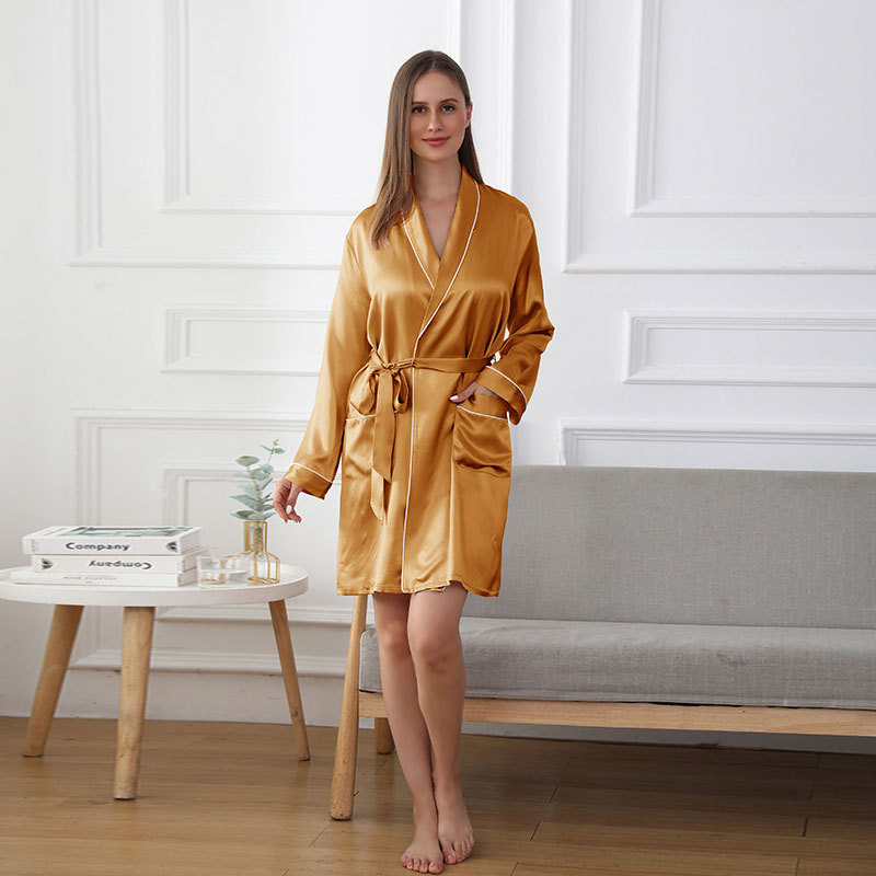 19 Momme Classic Mid Length Silk Robe