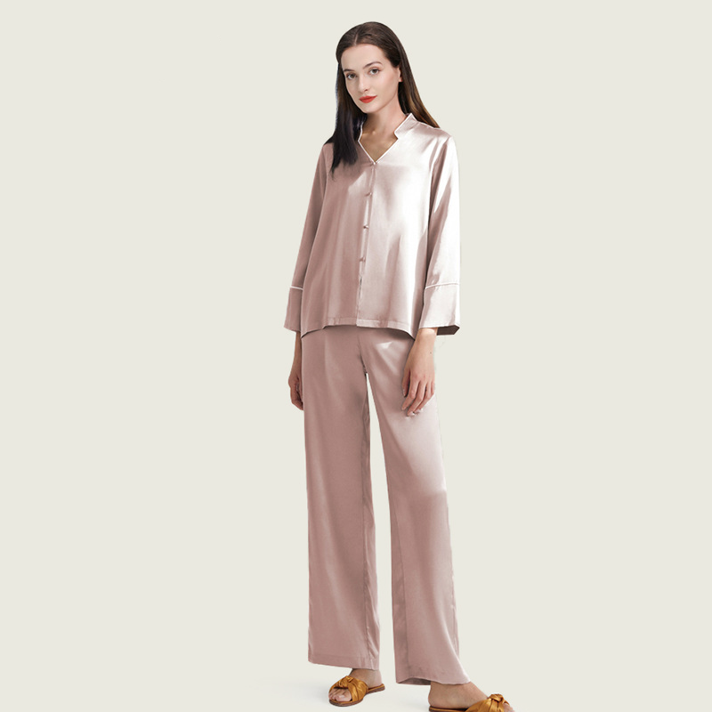 Long Women Silk Pajamas with Chinese Style Collar